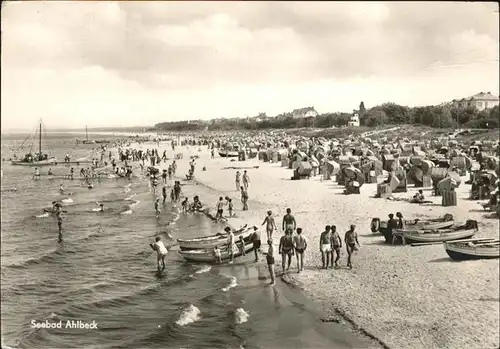 Ahlbeck Seebad Strand Strandkoerbe Kat. Heringsdorf