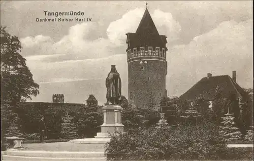 Tangermuende Tangermuende Denkmal Kaiser Karl * / Tangermuende /Stendal LKR