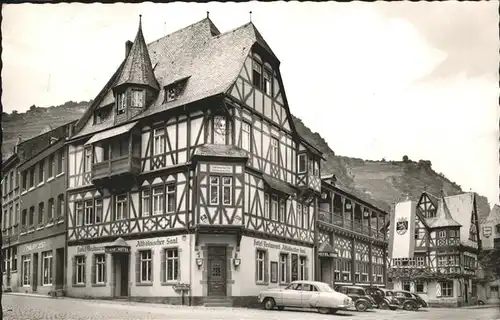 Bacharach Marktplatz Fachwerk Autos Kat. Bacharach