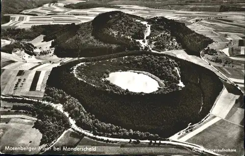 Manderscheid Eifel Manderscheid Fliegeraufnahme Mosenberger Maar * / Manderscheid /Bernkastel-Wittlich LKR