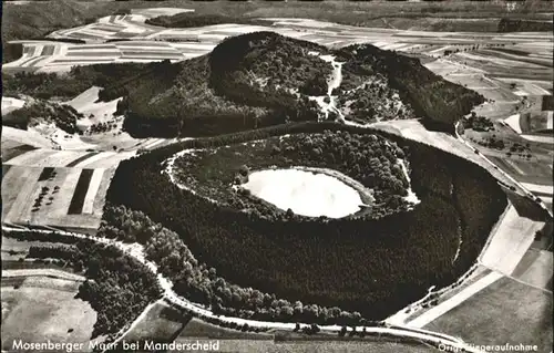 Manderscheid Eifel Manderscheid Mosenberger Maar Fliegeraufnahme * / Manderscheid /Bernkastel-Wittlich LKR