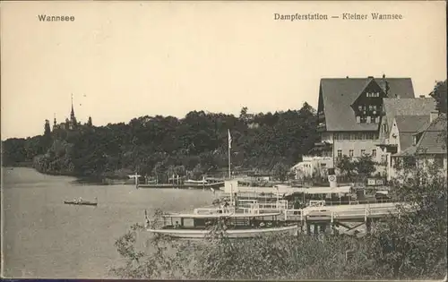 Wannsee Dampferstation Kleiner Wannsee / Berlin /Berlin Stadtkreis