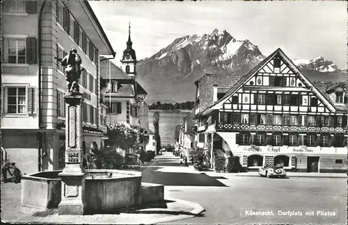 Kuessnacht Dorfplatz Pilatus Brunnen Gasthaus Engel / Kuessnacht /Bz. Kuessnacht