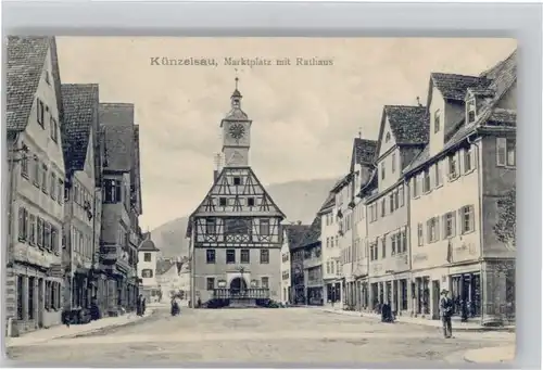 Kuenzelsau Marktplatz Rathaus x