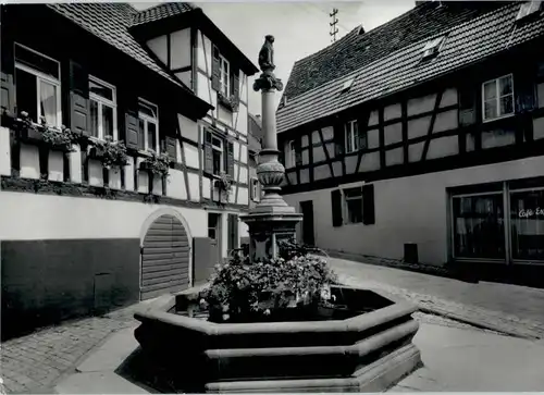 Bretten Hundle Brunnen *