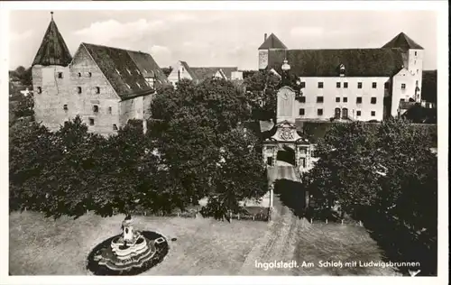 Ingolstadt Schloss Ludwigsbrunnen *