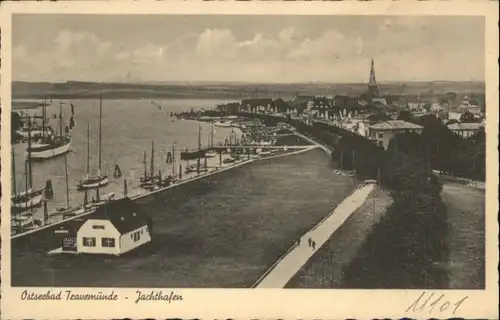 Travemuende Ostseebad Travemuende Yachthafen * / Luebeck /Luebeck Stadtkreis