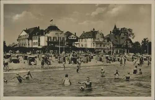 Travemuende Ostseebad Travemuende Badestrand x / Luebeck /Luebeck Stadtkreis