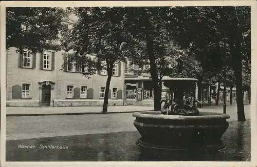 Weimar Thueringen Schillerhaus Brunnen / Weimar /Weimar Stadtkreis