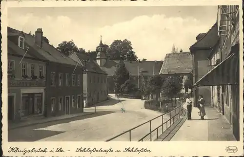 Koenigsbrueck Koenigsbrueck Schloss Strasse Schlosstor x / Koenigsbrueck /Bautzen LKR