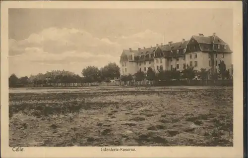 Celle Niedersachsen Celle Infanterie  Kaserne * / Celle /Celle LKR