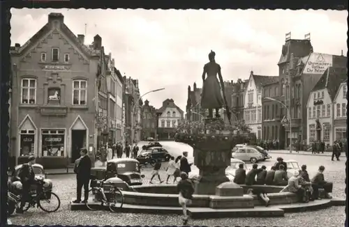 Husum Nordfriesland Husum Asmussen-Woldsen-Brunnen x / Husum /Nordfriesland LKR