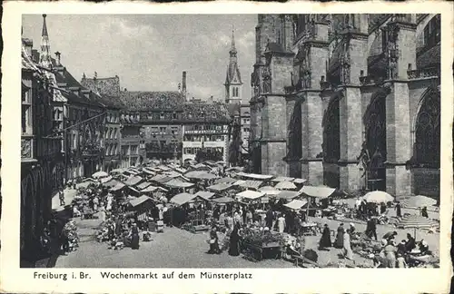 Freiburg Breisgau Wochenmarkt Muensterplatz