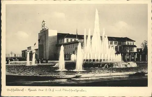 Duesseldorf Brunnen 