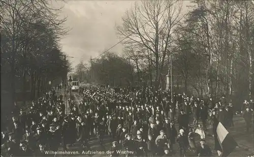 Wilhelmshaven Aufziehen der Wache Strassenbahn