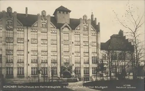 Muenchen Schulhaus am Heimerauplatz