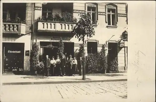 Berlin Gasthaus Pilsner Urquell Menschen Kat. Berlin