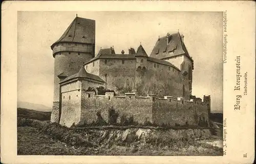 Burg Kreuzenstein  / Oesterreich /