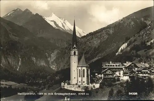 Heiligenblut Kaernten Grossglockner Kirche  / Heiligenblut /Oberkaernten