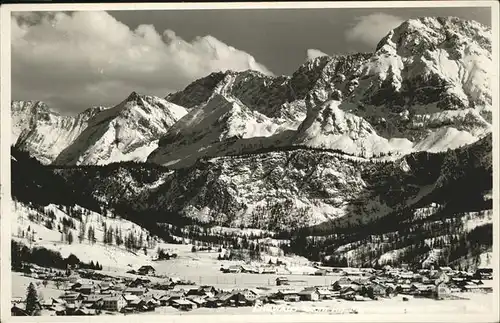 Ehrwald Tirol  / Ehrwald /