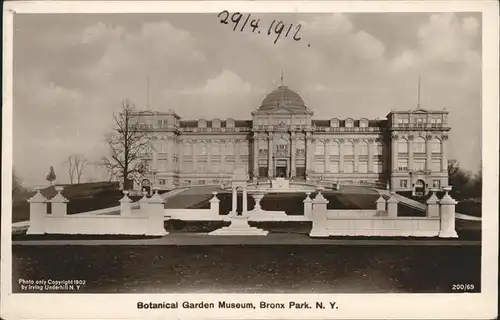 New York City Botanical Garden Museum / New York /