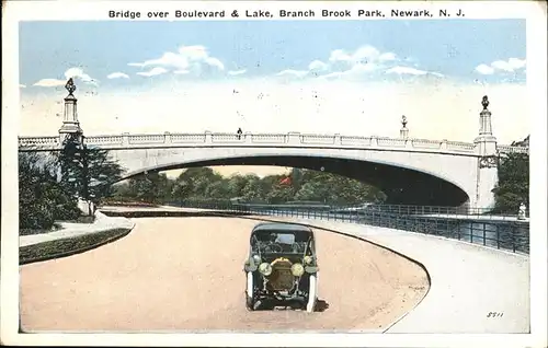Newark New Jersey Branch Brook Park
Bridge over Boulevard & Lake  Kat. Newark
