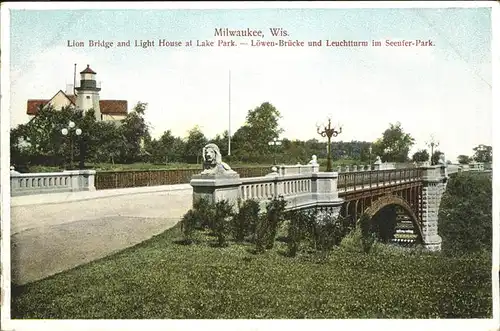 Milwaukee Wisconsin Liion Bridge
Light House
Lake Park Kat. Milwaukee