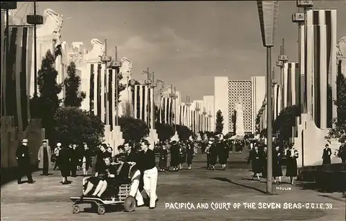 San Francisco California Pacifica Court of the Seven Seas / San Francisco /