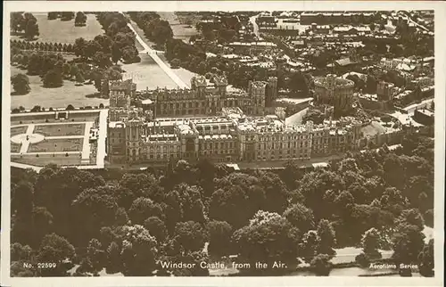 Windsor Berkshire Castle Fliegeraufnahme / Windsor and Maidenhead /Berkshire