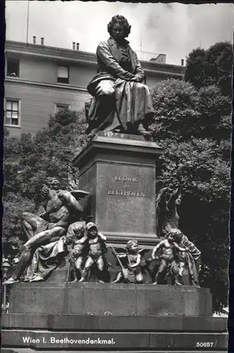 Wien Beethoven Denkmal  / Wien /Wien