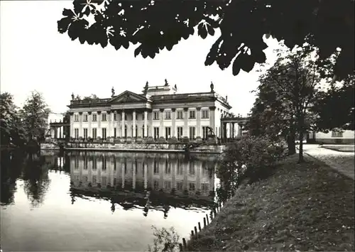 Warszawa Lazienki Park ehemalige Koenigspalast / Warschau Polen /