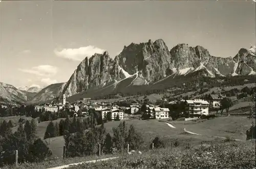 Cortina d Ampezzo Pomagagnon m. 2456 / Cortina d Ampezzo /