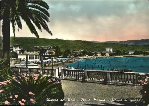 Diano Marina Riviera dei Fiori Teilansicht Strand / Italien /