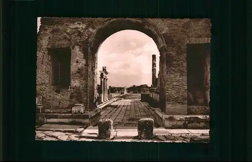 Pompei Arco di Nerone /  /