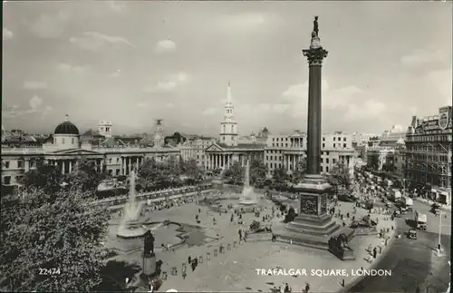 London Trafalgar Square Springbrunnen / City of London /Inner London - West