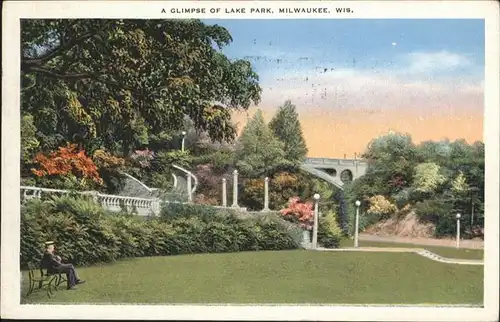 Milwaukee Wisconsin Park  / Milwaukee /