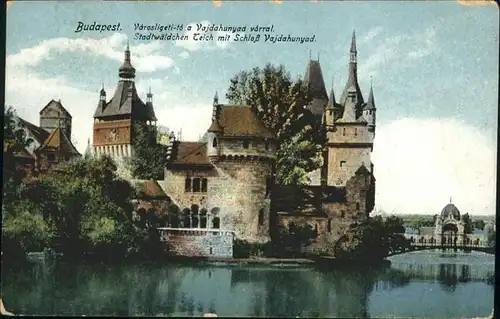 Budapest Teich Schloss Vajdahunyad / Budapest /