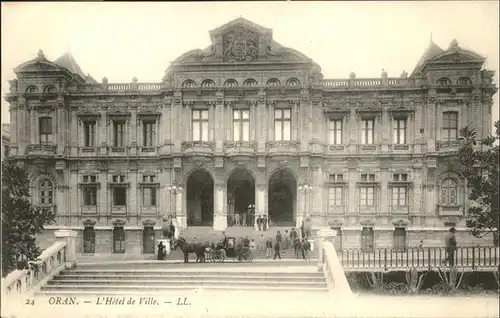 Oran Algerie Hotel de Ville Kutsche  / Oran /