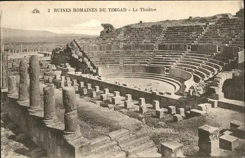 Timgad Ruines Romaines Theatre / Algerien /
