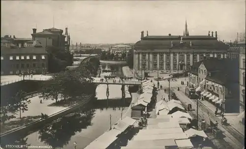 Stockholm Bruecke Kutsche  Strassenbahn  / Stockholm /