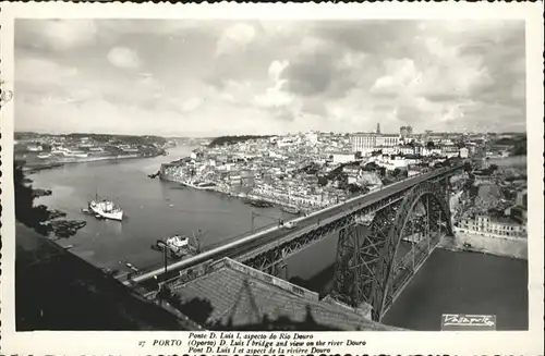 Porto Portugal Bruecke Schiff  / Porto /