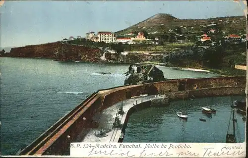 Funchal Molhe Pontinha Schiff  / Funchal /