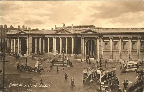 Dublin Ireland Bank of Ireland Strassenbahn Kutsche  / United Kingdom /