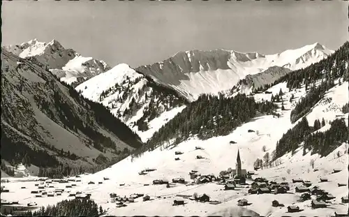 Mittelberg Kleinwalsertal Boedmen / Oesterreich /