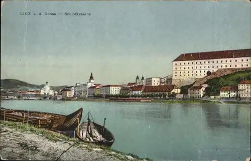 Linz Donau Schlosskaserne Boot / Linz /Linz-Wels
