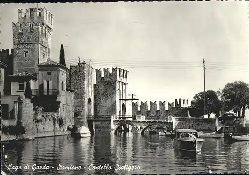 Sirmione Boot Bruecke / Italien /Italien