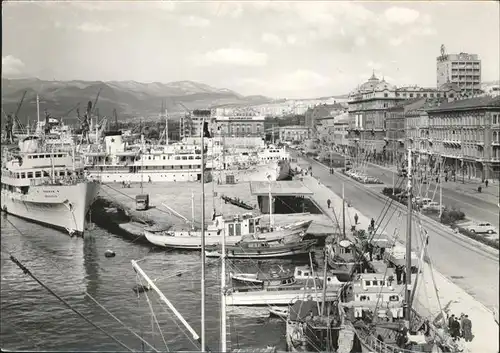 Rijeka Hafen Schiffe / Rijeka /