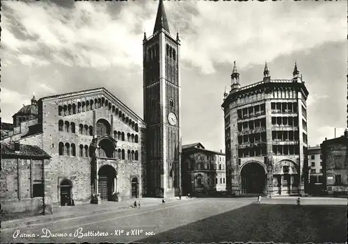 Parma Emilia-Romagna Duomo Battistero / Parma /