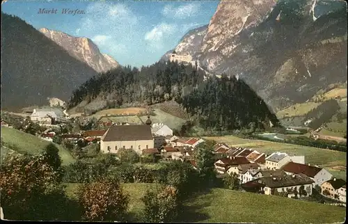 Markt Werfen Salzburger Land Gesamtansicht / Oesterreich /