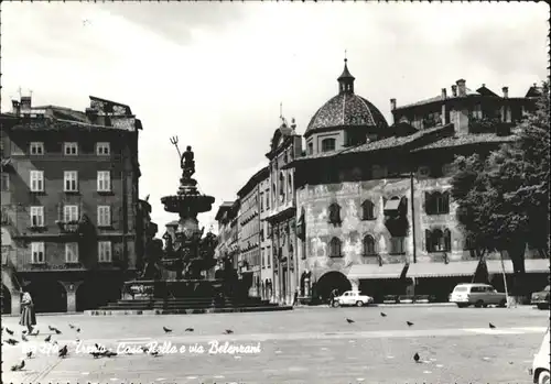 Trento Trento Casa Rella via Belenzani Brunnen * / Trento /